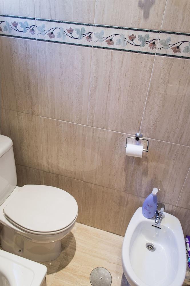 For You Rentals Reina Sofia Apartment Temporal Df21 Madrid Exterior photo